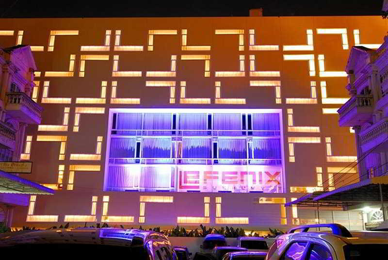 Отель Le Fenix Sukhumvit 11 Бангкок Экстерьер фото